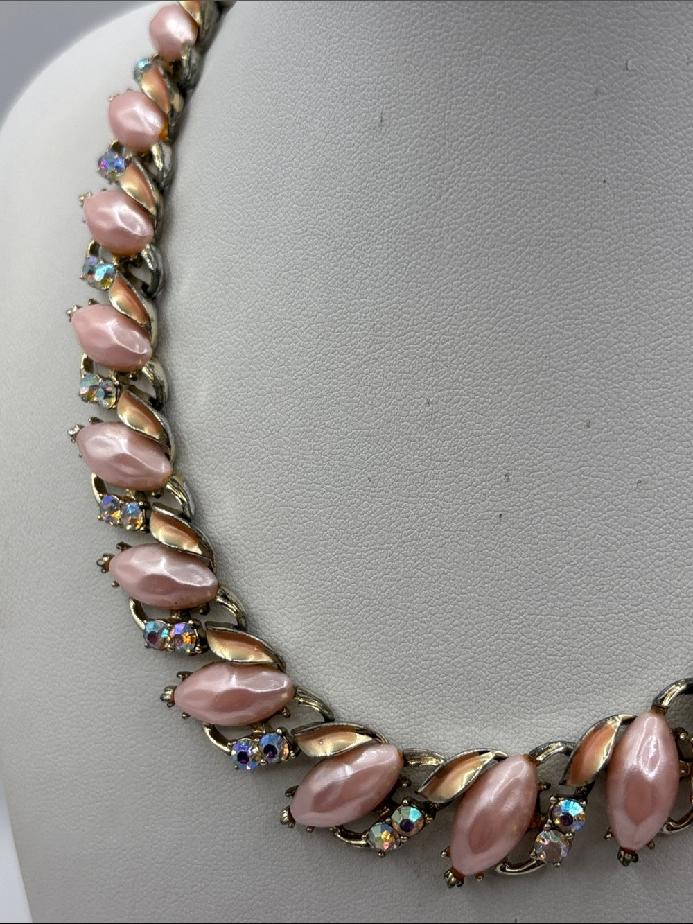 Early Vintage BSK Pretty in Pink Aurora Borealis Necklace JP473 - Picture 3 of 7